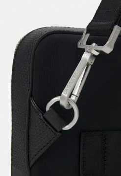 Lacoste CHANTACO - Mallette - Noir -Lacoste Soldes Magasin 039259c01ec04fe993200006a3d62178