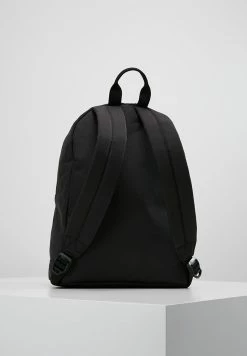 Lacoste BACKPACK - Sac à Dos - Black -Lacoste Soldes Magasin 08ae6159264b438f8a2684cdcd0e25ed