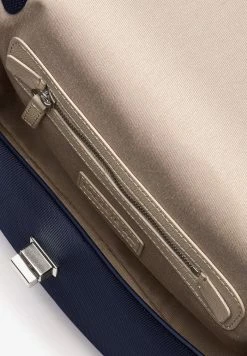 Lacoste Sac Bandoulière - Marine 166 -Lacoste Soldes Magasin 0c683c27f8be4c7cb7489c1cbadc73f5