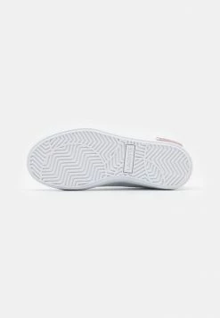 Lacoste POWERCOURT - Baskets Basses - White/light Pink -Lacoste Soldes Magasin 0ee1f70c631d475db10a30b553cc044c