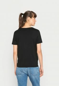Lacoste T-shirt Basique - Black -Lacoste Soldes Magasin 11a7bee636bb495c9fa3e5096a94af0e