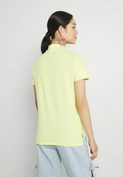 Lacoste Polo - Lumineux -Lacoste Soldes Magasin 131ba07a7ca64e7aa044e9462bee3d53