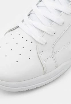 Lacoste TWIN SERVE - Baskets Basses - White/dark Green 11 Lacoste TWIN SERVE - Baskets Basses - White/dark Green -Lacoste Soldes Magasin 1545b888498e46598b3da93e178ccd16