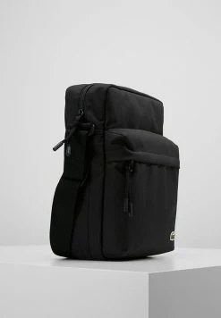 Lacoste Sac Bandoulière - Black -Lacoste Soldes Magasin 17736233e27f421cbb06ddbe4028d6c0