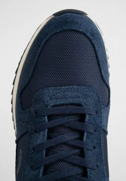 Lacoste JOGGEUR - Baskets Basses - Navy/dark Blue 7 Lacoste JOGGEUR - Baskets Basses - Navy/dark Blue -Lacoste Soldes Magasin 179a23a1c7fa461fb0fd0b5bbb889d7e