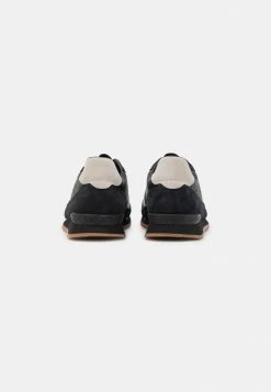 Lacoste PARTNER RETRO - Baskets Basses - Black/offwhite -Lacoste Soldes Magasin 1c63c52ed38243beaeba9a1203fb0f2e