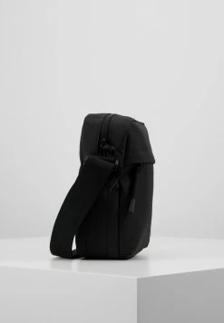 Lacoste NEOCROC - Sac Bandoulière - Black -Lacoste Soldes Magasin 1cbc9da1c32345fe88907ca0fc8c30a0