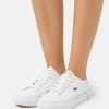 Lacoste GRIPSHOT - Baskets Basses - White/light Pink