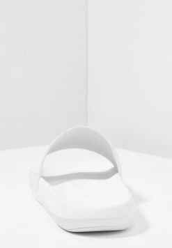 Lacoste CROCO SLIDE - Sandales De Bain - White -Lacoste Soldes Magasin 21057d6cb44f4c8e92329a4ae2a1ec69