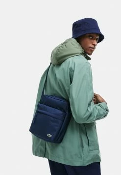 Lacoste Sac Bandoulière - Marine 166