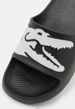 Lacoste CROCO - Sandales De Bain - Black/white -Lacoste Soldes Magasin 23586f63e42a4f5382368b1f6193e9eb