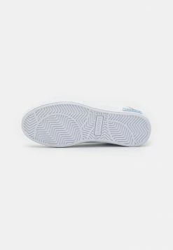 Lacoste POWER COURT EXCLUSIVE - Baskets Basses - White/pink -Lacoste Soldes Magasin 25ad8490caa446b9ab863ed95d04c503