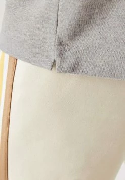 Lacoste Polo - Gris Chine -Lacoste Soldes Magasin 25d15e8bff6b4734b079cfd5bfbb510a