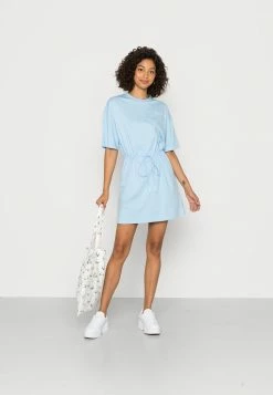 Lacoste EXCLUSIVE - Robe En Jersey - Overview -Lacoste Soldes Magasin 286c1523ac3c40689d7ff6937cab80a1