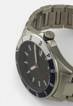 Lacoste TIEBRAKER - Montre - Silver/blue -Lacoste Soldes Magasin 2bbdafc7aa0e47eab72314cc8efa58ce