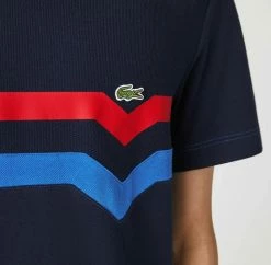 Lacoste T-shirt Imprimé - Bleu Marine / Rouge / Bleu -Lacoste Soldes Magasin 30bcdf10b43243cf8e1bfbab4ba6ff72