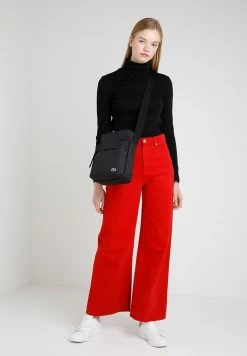 Lacoste Sac Bandoulière - Black -Lacoste Soldes Magasin 36750060ab5949d49abe6f1538d59cfd