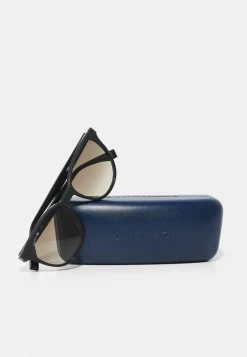 Lacoste Lunettes De Soleil - Black -Lacoste Soldes Magasin 3c8c37285c5347dea5e8b0e877e8e0d4