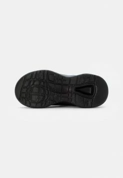 Lacoste COURT-DRIVE - Baskets Basses - Black/black -Lacoste Soldes Magasin 3d2eef0b5ac04297b634fd87ced0bf37