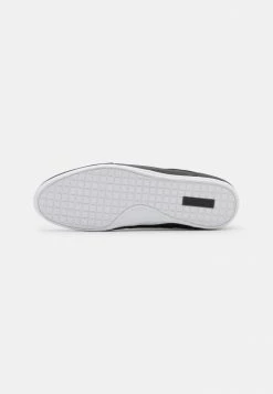 Lacoste CHAYMON - Baskets Basses - Black/white -Lacoste Soldes Magasin 3d739af618134ef081c90f0015203e3d
