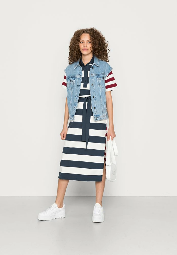 Lacoste Robe En Jersey - Mynah/flour Pinot 2 Lacoste Robe En Jersey - Mynah/flour Pinot – Image 2