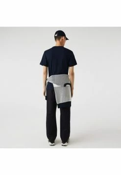 Lacoste T-shirt Imprimé - Bleu Marine 9 Lacoste T-shirt Imprimé - Bleu Marine -Lacoste Soldes Magasin 489216e41a9341f08adec8ec12ab4e52