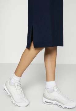 Lacoste Robe De Jour - Bleu Marine 9 Lacoste Robe De Jour - Bleu Marine -Lacoste Soldes Magasin 498d4c5bf9484bda915e0c239f9f2965