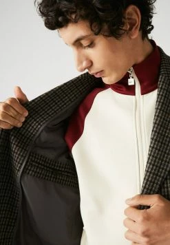 Lacoste Manteau Classique - Grey -Lacoste Soldes Magasin 4f7ff7da77794e8399a21cdcef6f428d