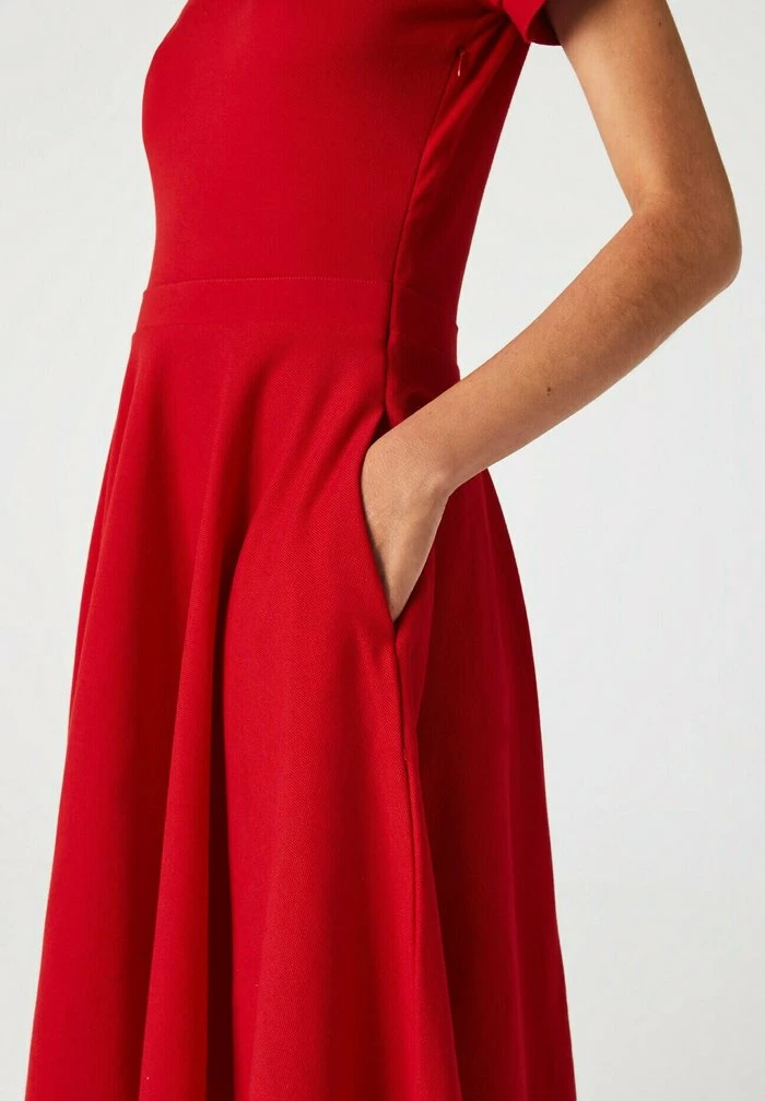 Lacoste Robe En Jersey - Rouge 3 Lacoste Robe En Jersey - Rouge – Image 3
