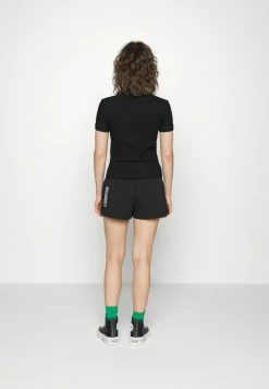 Lacoste EXCLUSIVE - T-shirt Basique - Black -Lacoste Soldes Magasin 5626bcfa5670451b87732a78bb2c4f0b