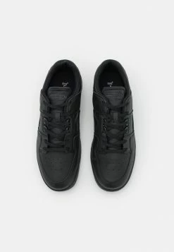 Lacoste COURT CAGE - Baskets Basses - Black -Lacoste Soldes Magasin 596bff239bec40f1b8f9c499d8e9750f
