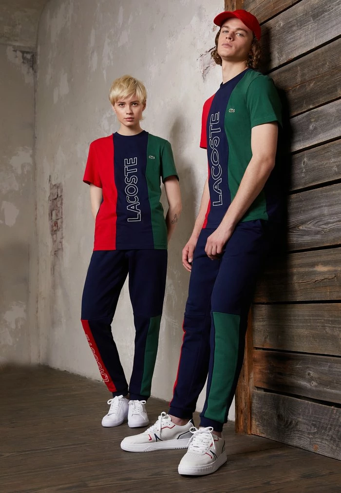 Lacoste UNISEX - T-shirt Imprimé - Marine/rouge Vert 1 Lacoste UNISEX - T-shirt Imprimé - Marine/rouge Vert