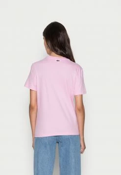 Lacoste T-shirt Basique - Light Red 7 Lacoste T-shirt Basique - Light Red -Lacoste Soldes Magasin 5b6852aa9aaf41119ed903ec70c88bc5