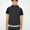 Lacoste Veste Sans Manches - Black
