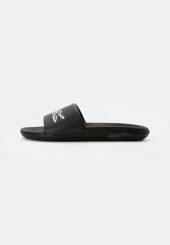 Lacoste CROCO SLIDE - Mules - Blk/slv