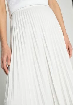 Lacoste Jupe Plissée - Flour 9 Lacoste Jupe Plissée - Flour -Lacoste Soldes Magasin 605fc1159c6e470694648473a1084302