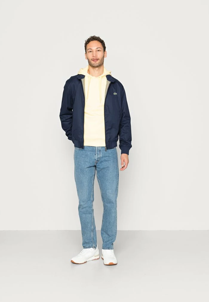 Lacoste Sweat à Capuche - Napolitan Yellow 2 Lacoste Sweat à Capuche - Napolitan Yellow – Image 2