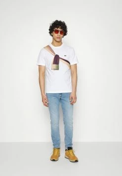 Lacoste T-shirt Basique - White -Lacoste Soldes Magasin 613f45adb93b4d5782c5aac403dbd312