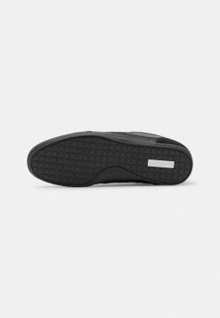 Lacoste CHAYMON - Baskets Basses - Black -Lacoste Soldes Magasin 625bfb3bfe3942b3aa15f9859602120f
