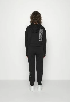 Lacoste EXCLUSIVE - Pantalon De Survêtement - Black -Lacoste Soldes Magasin 69907bcf815c478d91de7cee28aeddc7