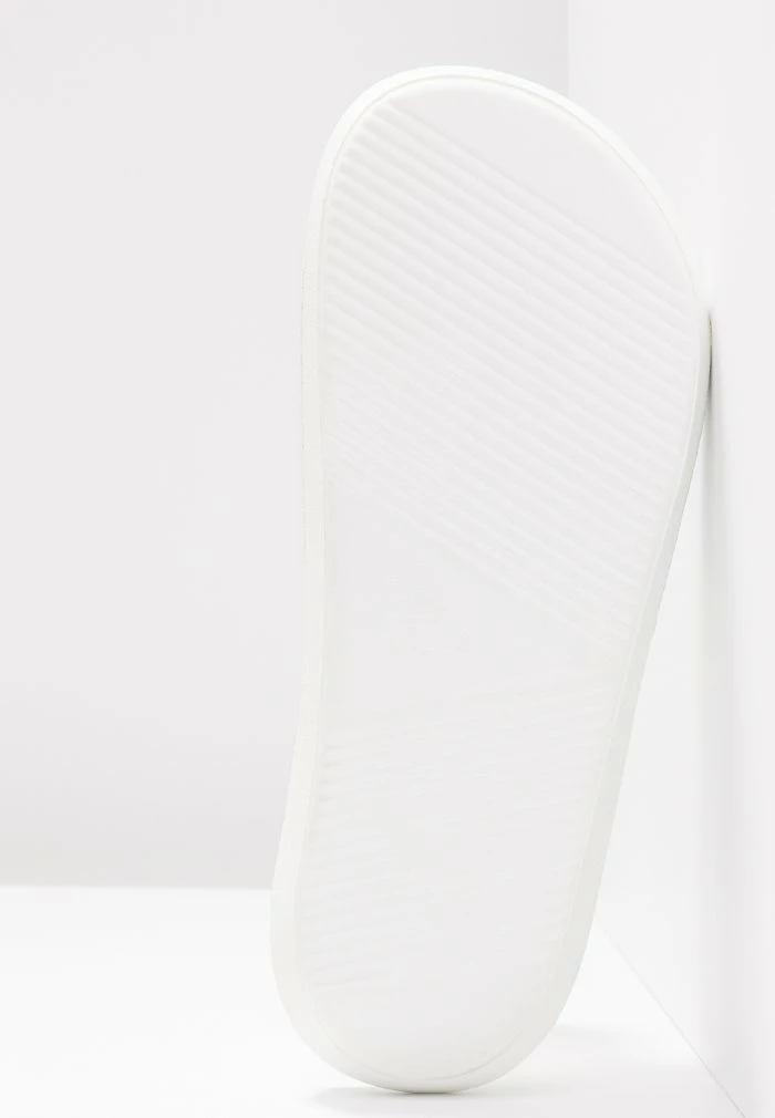Lacoste CROCO SLIDE - Sandales De Bain - White 7 Lacoste CROCO SLIDE - Sandales De Bain - White – Image 7