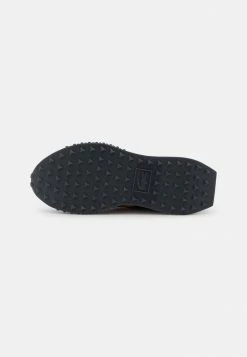 Lacoste DELUXE - Baskets Basses - Black/orange -Lacoste Soldes Magasin 6b76d19e201844af91d898f17d7084ad