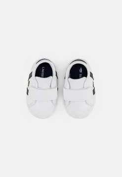 Lacoste SIDELINE CRIB CUB - Chaussons Pour Bébé - White/navy -Lacoste Soldes Magasin 6d9f0002623c4fd0ab5dbdb0745d26ee