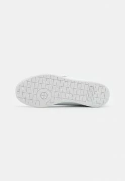 Lacoste CARNABY EVO - Baskets Basses - White -Lacoste Soldes Magasin 72dbf31688f84f5887094fb49e13279a