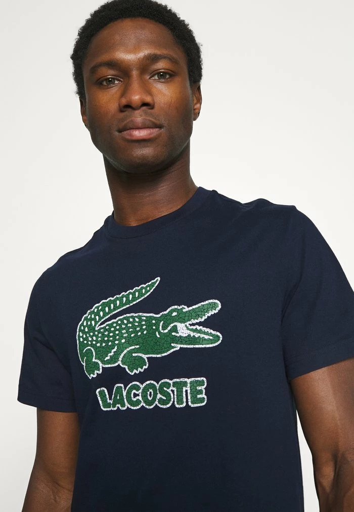 Lacoste T-shirt Imprimé - Navy Blue 4 Lacoste T-shirt Imprimé - Navy Blue – Image 4
