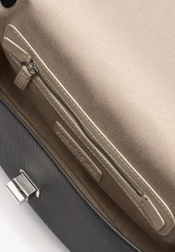 Lacoste Sac Bandoulière - Noir -Lacoste Soldes Magasin 7f3789c0c874404399d08950a6897fe8