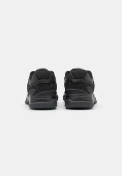 Lacoste POINT - Baskets Basses - Black -Lacoste Soldes Magasin 827662dcc09c4f1da8065c488eba8212