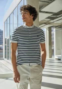 Lacoste T-shirt Imprimé - White/navy Blue 11 Lacoste T-shirt Imprimé - White/navy Blue -Lacoste Soldes Magasin 952dbb0bb8b848bdb5311b15bfba77a0