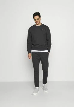 Lacoste Pantalon De Survêtement - Foudre Chine -Lacoste Soldes Magasin 9670a3c522154026bcfba55c15e484ba