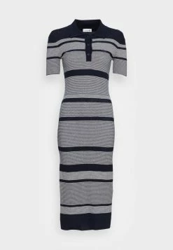 Lacoste Robe Pull - Navy Blue/flour -Lacoste Soldes Magasin 981a70434be74b908a903633e775f84c